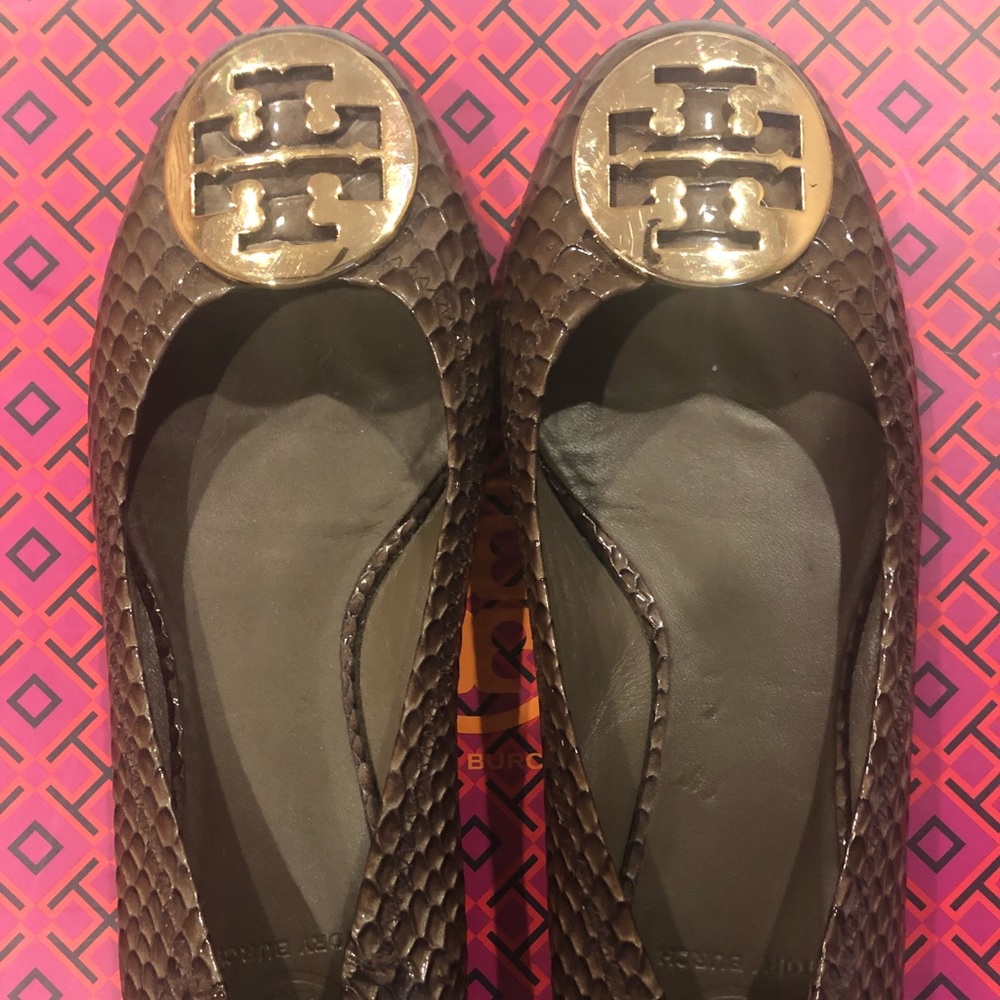 Tory Burch brown snake skin flats; size 8.5